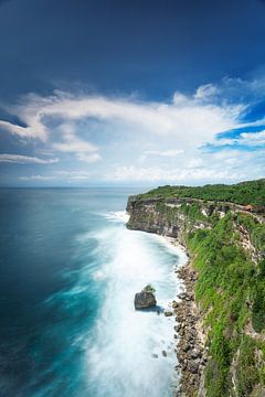 Uluwatu by Luc Buthker