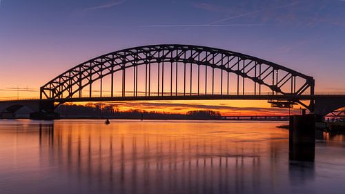 Zwolle IJssel-Brücke bei Sonnenaufgang von Dennie Jolink