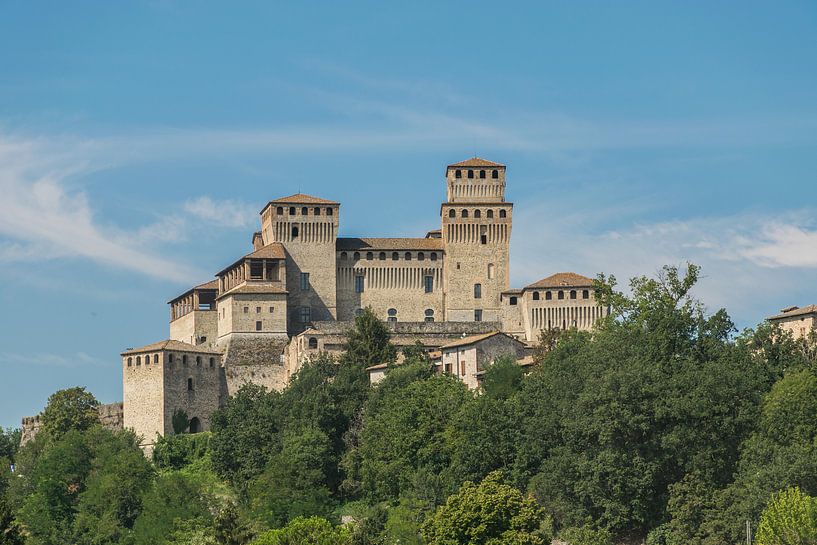 Indrukwekkend kasteel Castello di Torrechiara Italië van Patrick Verhoef