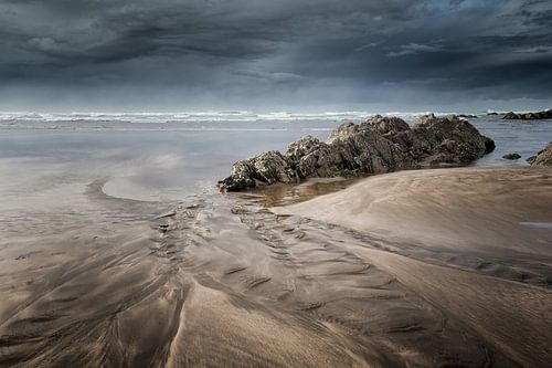 Storm voor de kust van Casablanca in Marokko