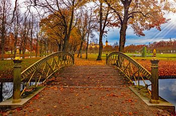 Cross channel bridge