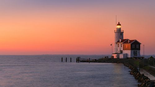 De vuurtoren van Marken Noord-Holland