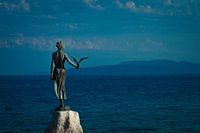 La fille d'Opatija avec la mouette