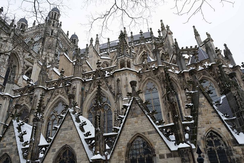 Saint John in 's-Hertogenbosch in the snow by Marjo van Balen