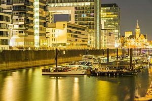 Kranhäuser, Yachthafen und ehemaliges Hafenamt, Rheinauhafen in Köln