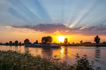 Zonsondergang Heusden ad Maas Poster Canvas Landschapsfotografie van Peschen Photography