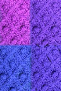 Gestrickte Ware, Falte violett