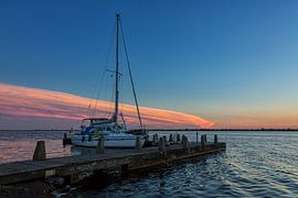 Afgemeerd voor de nacht sur Bram van Broekhoven