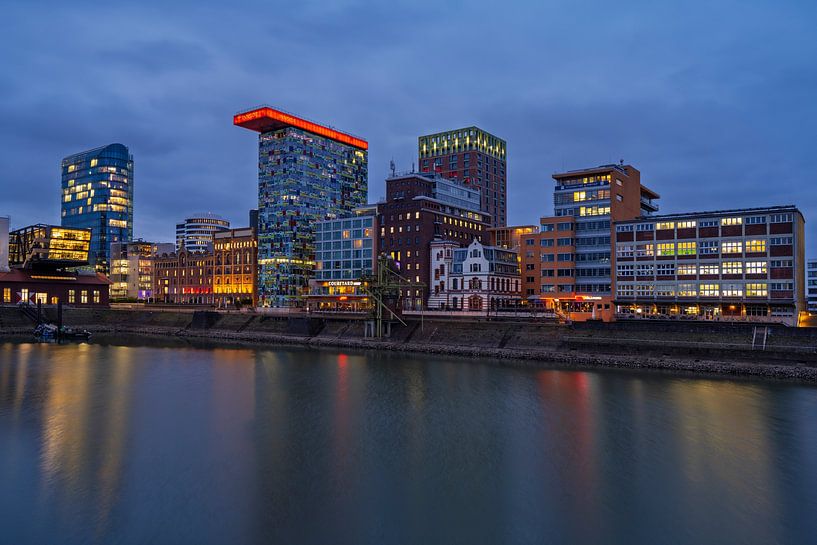 Le long du Rhin à Düsseldorf par Humphry Jacobs