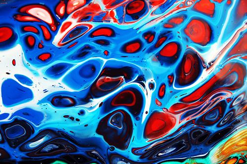 Wasser trifft auf Lava