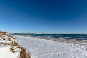 L'hiver : La neige sur la plage de Juliusruh, sur l'île de Rügen