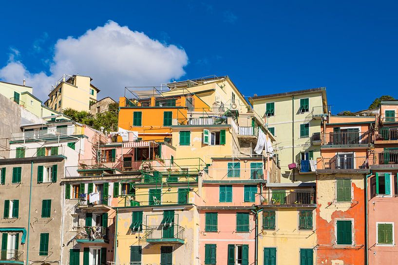 Maisons historiques à Riomaggiore sur la côte méditerranéenne en It par Rico Ködder