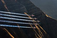 Patrouille Suisse tijdens de Axalp Fliegerschiessen Airshow in Zwitserland