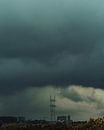 Onweer boven Rotterdam van Stefan Spoelstra thumbnail