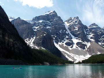 Moraine Lake - Alberta Canada  van Tonny Swinkels