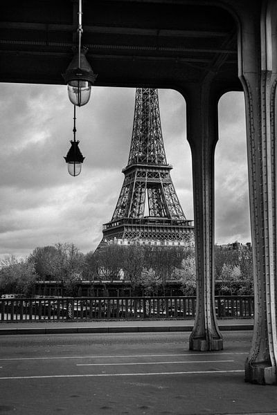Paris by Hello Pompoyo