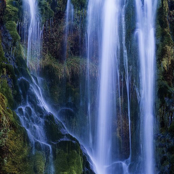 Faerie Glen Falls by Robert Bolton