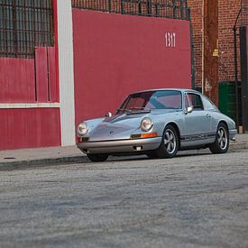 Magnus Walker : Porsche 911 1965 argentée sur Maurice van den Tillaard