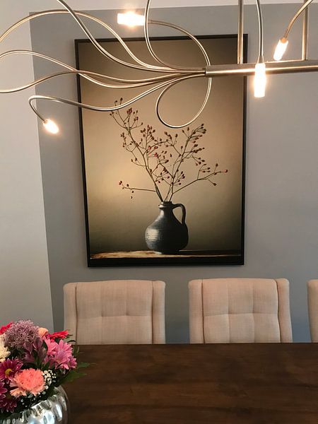 Klantfoto: Blauwe vaas met besjes (gezien bij vtwonen) van Karin Bazuin, op canvas