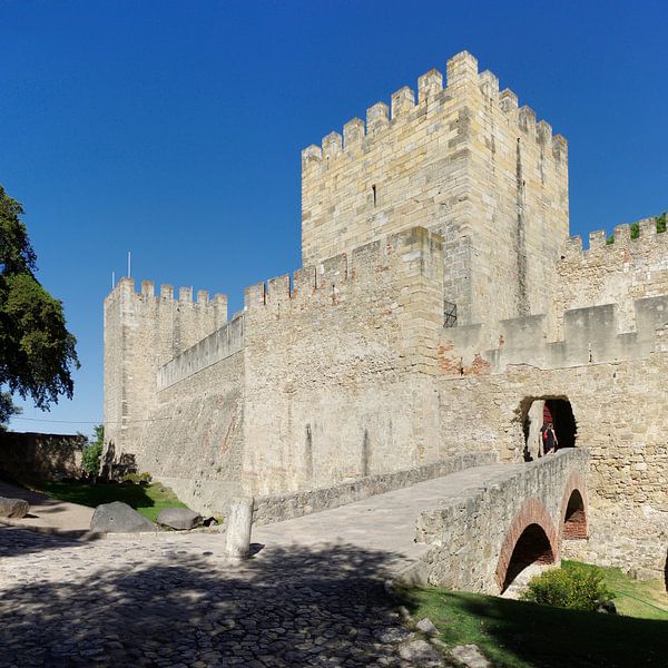 Castelo Sao Jorge in Lissabon van Berthold Werner