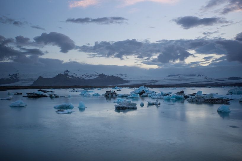 Iceland - Majestic landscape with turquoise ice floes in glacial lake joekulsarlon by adventure-photos