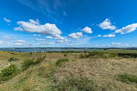 Groß Zicker: Blick Gager,  Hagensche Wiek,  Reddevitzer Höft, Göhren von GH Foto & Artdesign