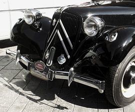 Zwarte Citroen Oldtimer van Nicky`s Prints