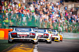 Steaming hot lap by Four wheels and fabulous countries