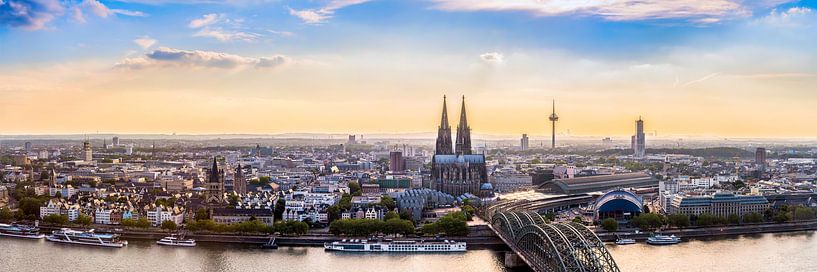 Le ciel de Cologne par une belle soirée d'été par Günter Albers