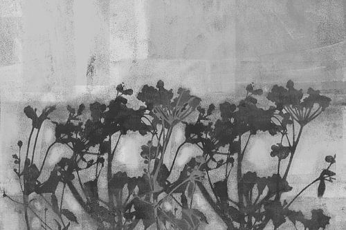 Bloemen in neutraal wit en grijs. Japandi