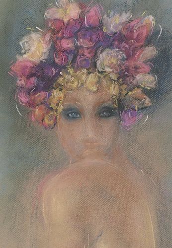 Femme avec des fleurs d'été sur la tête. sur Ineke de Rijk