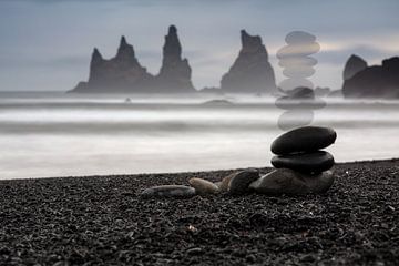 Black Beach Iceland van Andreas Müller