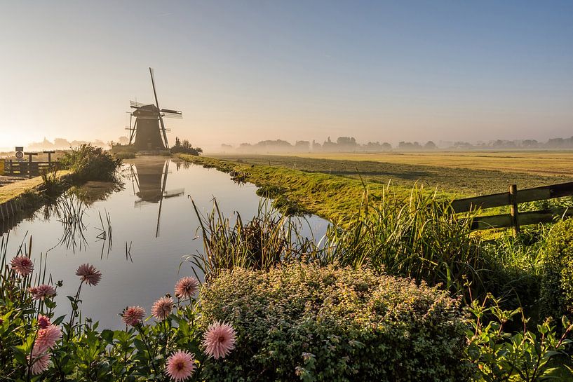 Mill in the triangular polder Leidschendam - Netherlands by Jolanda Aalbers