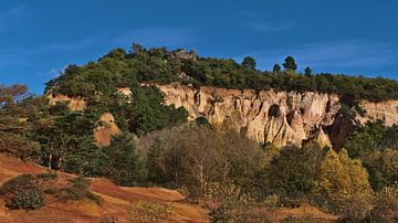 The ochre rocks of the Luberon by Timon Schneider