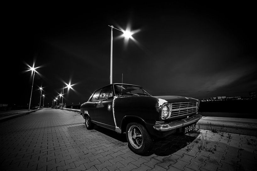 Old timer at night van Joop Snijder