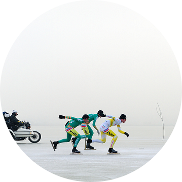 NK schaatsen 2009 op de mistige Oostvaardersplassen van Merijn van der Vliet