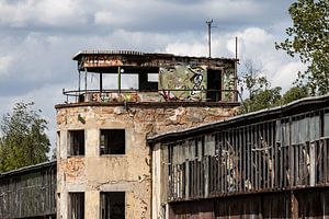 Lost Place Alter Flugplatz Rangsdorf - Flugkontrolltower auf der alten Einfliegerhalle