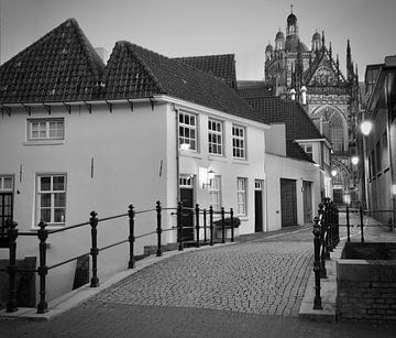 In den Boerenmouw Den Bosch in Abendstimmung schwarz und weiß