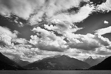 Berge rund um den Zeller See von Bart Rondeel