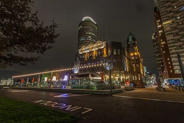 Hotel New York by night van Michel Kempers