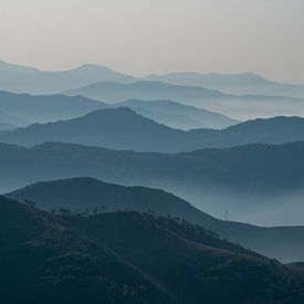 Layered mountains by Saranda Hofstra