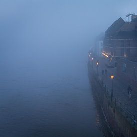 Maastricht in de mist van Studio Zwartlicht