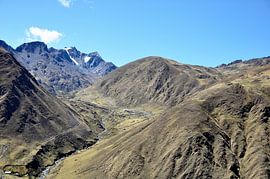 Mystical landscapes: trekking in the heart of the Inca mountains by Frank Photos
