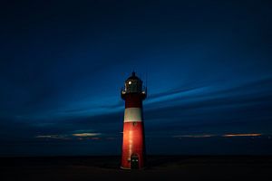 Le phare de Westkapelle sous un ciel sombre