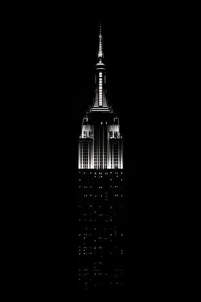 Empire State Building New York Schwarz-Weiß-Porträt von TheXclusive Art