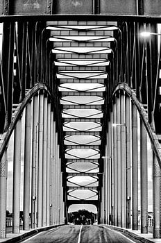 IJsselbrug Zwolle, industrieel, zwart-wit