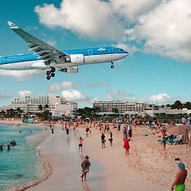 KLM aircraft Saint Martin Maho Beach by Jessey Duinkerken