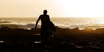 Boogie-board sunset - Cotillo, Fuerteventura by Claudia Huigsloot