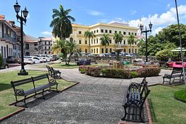 Un parc de la vieille ville sur Claude Laprise