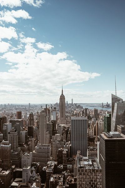 Empire State Building by Hello Pompoyo